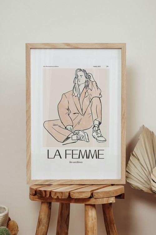 La Femme Pose No7 Premium Poster