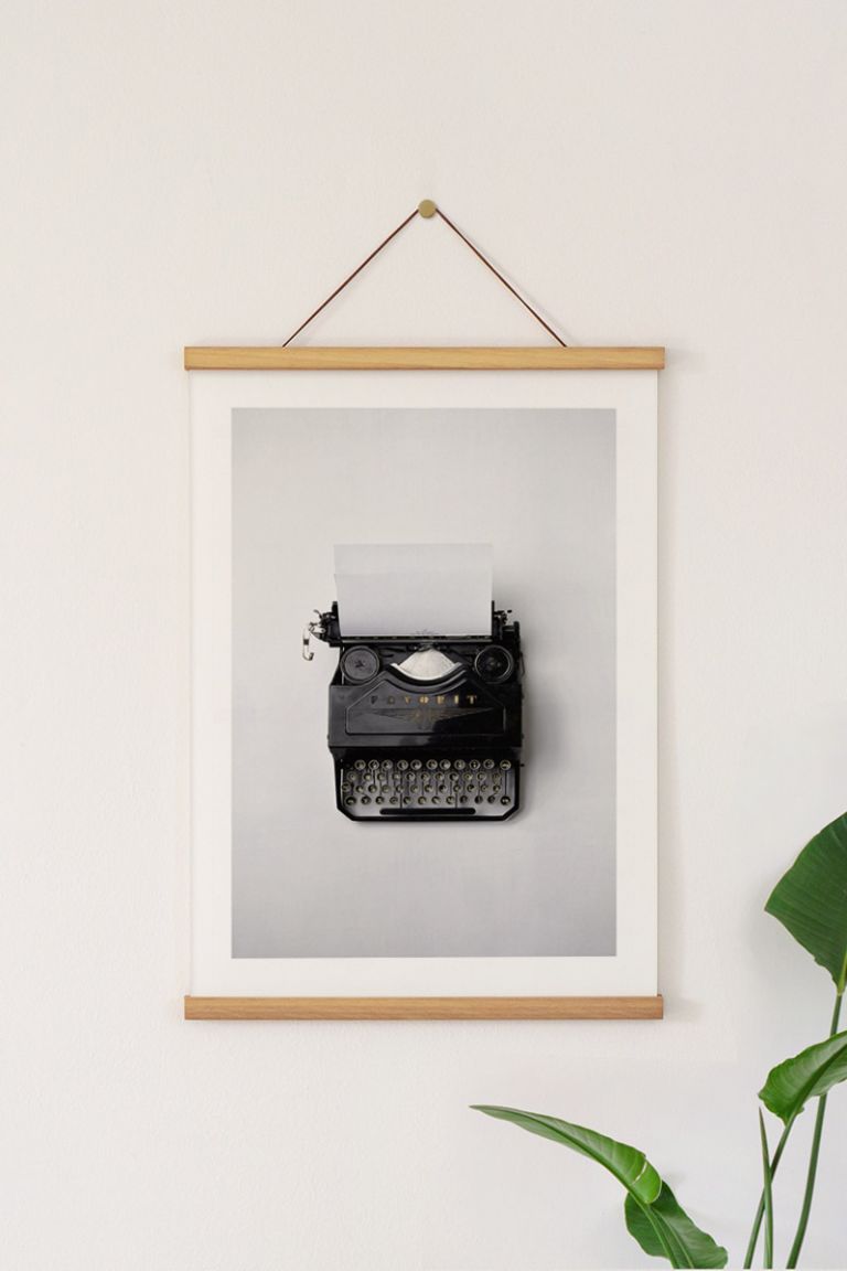 myikona-poster-type-with-hanger_-01256.jpg