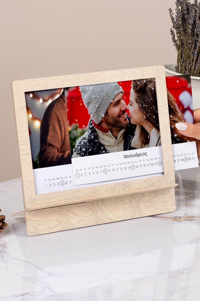 wooden-calendar-plexi-frame-b-white-0004