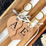 2 Λαμπάδες με Μπρελοκ Κλειδιών, Heartfull Letters Wooden