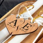 2 Λαμπάδες με Μπρελοκ Κλειδιών, Heartfull Letters Wooden