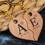 2 Λαμπάδες με Μπρελοκ Κλειδιών, Heartfull Letters Wooden