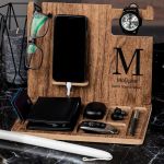 dock-station-me-lampada-andras-b