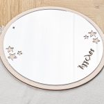 Καθρέφτης Παιδικού Δωματίου με Όνομα & Δώρο Λαμπάδα