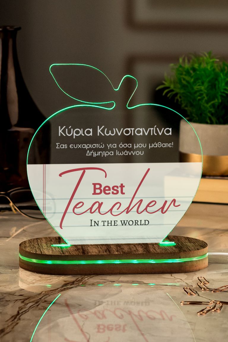 teacher-lamps-apple-green-best-student