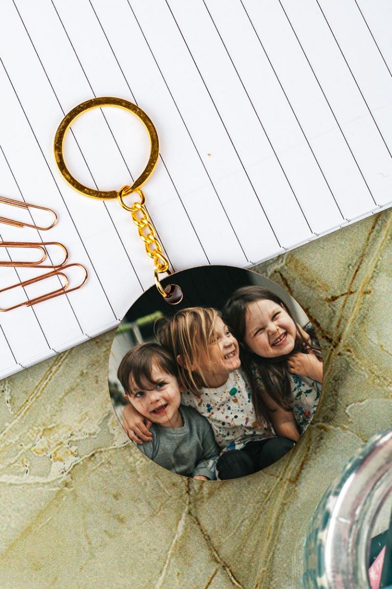 teachers-keychains-wooden-circle-b-full-c