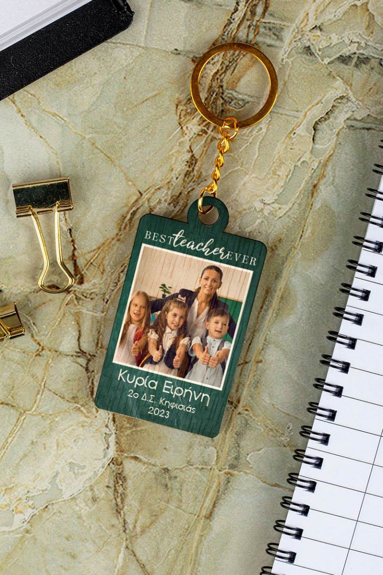 teachers-keychains-wooden-frame-a-schoolclass