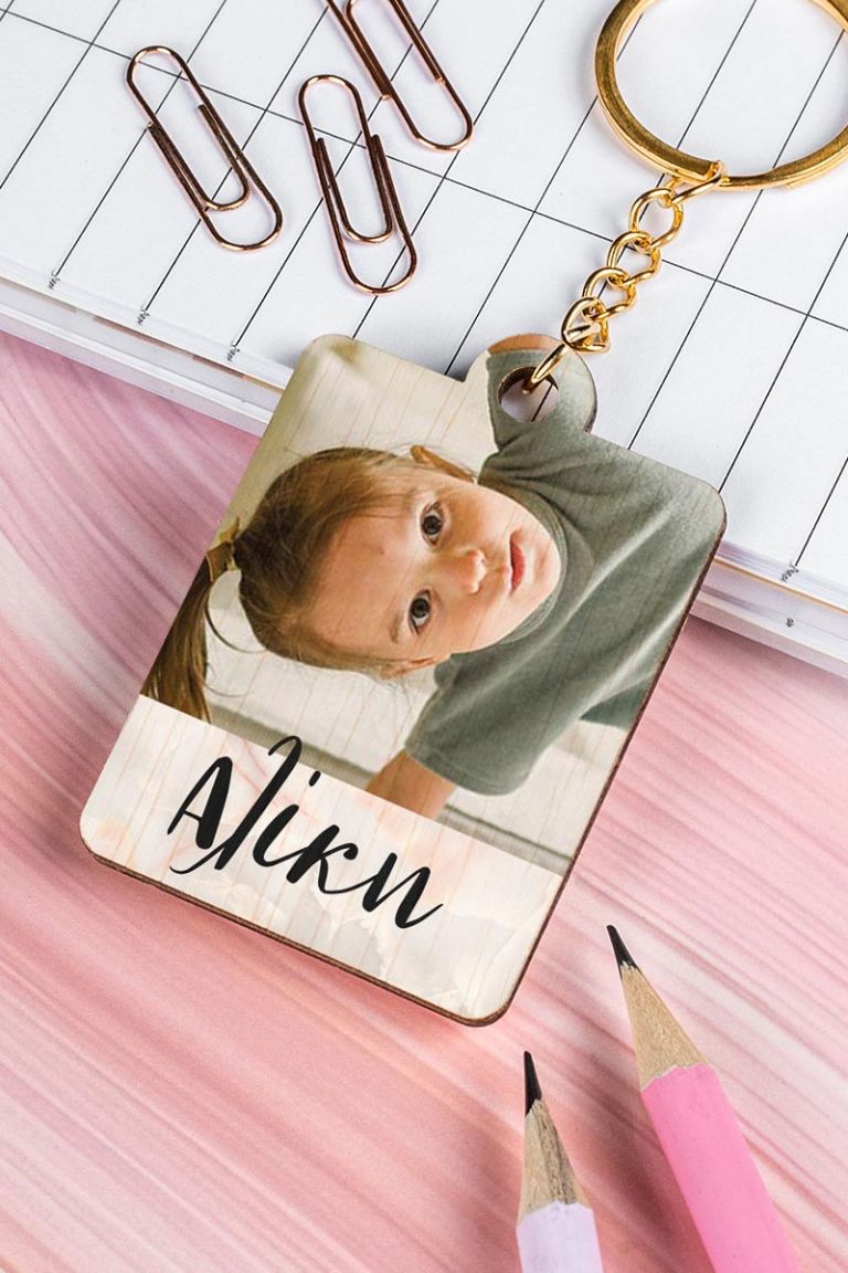 myikona-back-to-school-mprelok-tsantas-wood-girl-frame-c-photograph