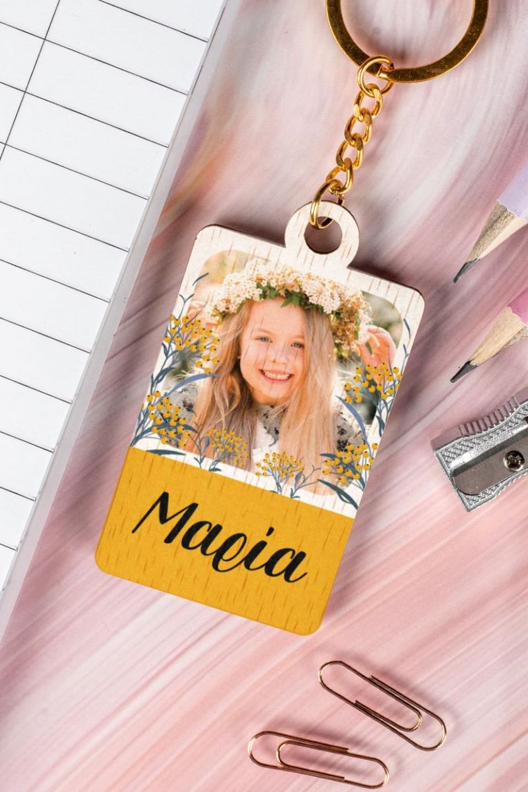 myikona-back-to-school-mprelok-wood-girl-frame-b-Flowers