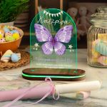 Φωτιστικό Led με Premium Λαμπάδα και Σχέδιο Μωβ Πεταλούδα