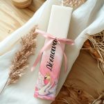 Λαμπάδα Πλακέ Προσωποποιημένη με Σχέδιο Ροζ Κύκνος