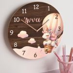 Παιδικό Ρολόι Τοίχου με Premium Λαμπάδα και Σχέδιο Μονόκερος Αερόστατο