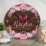 Ρολόι Τοίχου Ξύλινο με Όνομα και Σχέδιο Τριανταφυλλένιο μπουκέτο