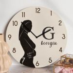Ρολόι Τοίχου Ξύλινο με Όνομα και Σχέδιο Γυναικεία Φιγούρα