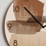 Ρολόι Τοίχου Ξύλινο με Όνομα και Σχέδιο Αφηρημένη Τέχνη