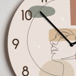 Ρολόι Τοίχου Ξύλινο με Όνομα και Σχέδιο Αφρικάνικη Αύρα