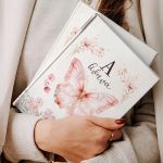 Σκληρόδετο Premium Τετράδιο με Σχέδιο Λουλουδένια Πεταλούδα