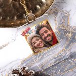 Χριστουγεννιάτικο Μπρελόκ Plexi με Ονόματα, Δώρο για Ζευγάρι