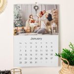 Ημερολόγιο Τοίχου ή Επιτραπέζιο 2025, Holly Jolly Days