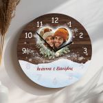 Χριστουγεννιάτικο Ρολόι Τοίχου Ξύλινο με Όνομα και Σχέδιο Καρδιά