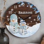 Χριστουγεννιάτικο Ρολόι Τοίχου Ξύλινο με Όνομα και Σχέδιο Lovely