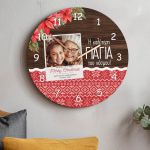 Χριστουγεννιάτικο Ρολόι Τοίχου Ξύλινο με Όνομα και Σχέδιο Γιαγιά