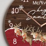 Χριστουγεννιάτικο Ρολόι Τοίχου Ξύλινο με Όνομα και Σχέδιο Ελάφια