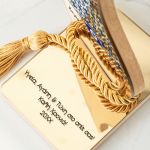 Premium Χρυσό Γούρι Πρωτοχρονιάς για το Σπίτι, με Σχήμα Δάκρυ