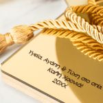 Premium Χρυσό Γούρι Πρωτοχρονιάς για το Σπίτι, με Σχήμα Δάκρυ