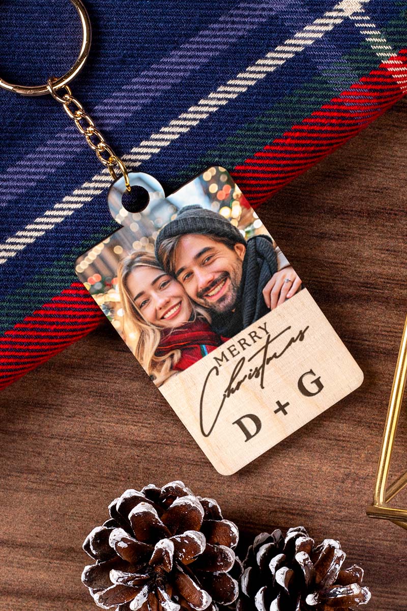 Χριστουγεννιάτικο Ξύλινο Μπρελόκ με Μονογράμματα για Ζευγάρια