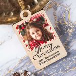 Χριστούγεννιάτικο Μπρελόκ Ξύλινο, Προσωποποιημένο Δώρο