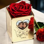 Παντοτινό Τριαντάφυλλο σε Θήκη με Φωτογραφία και Μονογράμματα