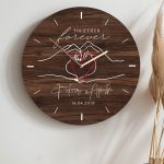 Μεγάλο Ξύλινο Ρολόι Τοίχου, Προσωποποιημένο Δώρο για Ζευγάρι
