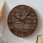Ξύλινο Ρολόι Τοίχου με Αρχικά και Ημερομηνία, Δώρο για Ζευγάρια