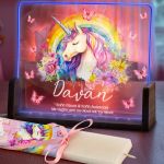 Φωτιστικό Οριζόντιο με Σχέδιο Μονόκερο και Premium Λαμπάδα