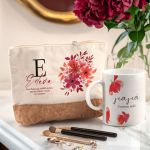 Σετ 2 Δώρα για Νονά, Προσωποποιημένο Νεσεσέρ & Κούπα
