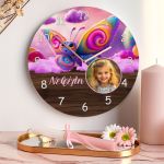 Παιδικό Ρολόι Τοίχου με Φωτογραφία & Premium Λαμπάδα