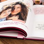 Σετ 2 Δώρα για Μαμά, Photobook με Φωτογραφίες & Forever Rose