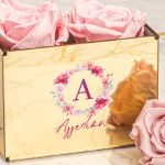 Ροζ Τριαντάφυλλα Παντοτινά με Μονόγραμμα, Δώρο για Μαμάδες