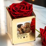 forever-roses-red-couple-2025-myikona-g-003-1b002