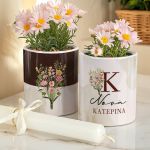 Σετ 2 Κασπώ με Σχέδιο Λουλούδια & Λαμπάδα, Δώρο για Νονά