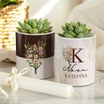 Σετ 2 Κασπώ με Σχέδιο Λουλούδια & Λαμπάδα, Δώρο για Νονά