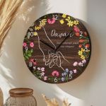 Ξύλινο Ρολόι Τοίχου με Αφιέρωση και Όνομα, Δώρο για τη Μαμά