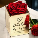 forever-roses-red-couple-2025-myikona-g-002-1b0011