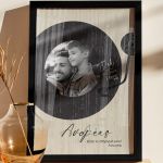 Korniza me Fotografia kai Onoma, Doro gia ti Giorti tou Patera