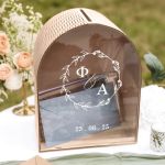 Κουτί Ευχών από Ξύλο για Γάμο με Μονογράμματα