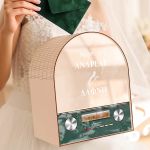 Κουτί Γάμου Ευχών, Προσωποποιημένο σε Σχήμα Καμάρα