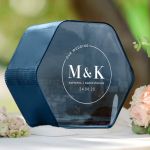 Κουτί Ευχών Γάμου Εξάγωνο με Μονογράμματα και Ημερομηνία