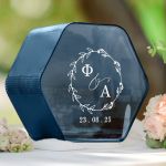 Κουτί Ευχών από Ξύλο για Γάμο Εξάγωνο με Ονόματα