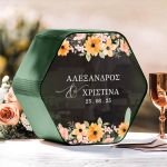 Κουτί Ευχών Γάμου σε Ξύλινο Εξάγωνο Σχήμα με Ονόματα